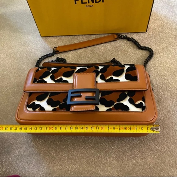 Fendi baguette tufted leopard handbag with box LIKE NEW - Picture 12 of 15